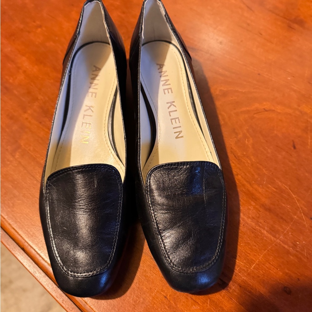 Anne Klein Classic Black Leather Loafers
